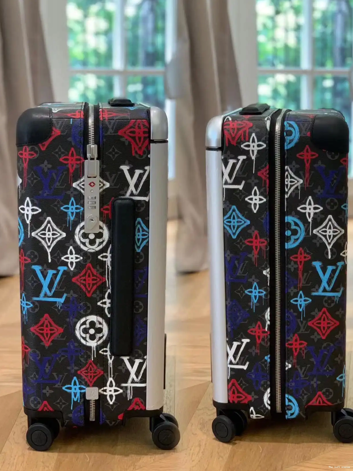 CABIN CUSTOM 55 GRAFFITI HORIZON 37L SUITCASE 0606